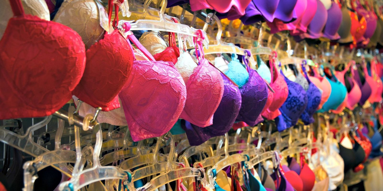 9 Things That Go Through Every Woman's Mind When Trying On Bras