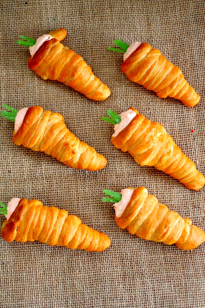 10 Carrot-Shaped Easter Treats That Are Almost Too Pretty To Eat