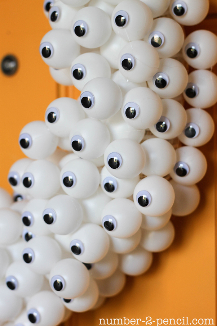 50 easy halloween decorations spooky home decor ideas for halloween - Easy Halloween Decorating Ideas 50 easy halloween decorations spooky home decor ideas for halloween - Easy Halloween Decorating Ideas