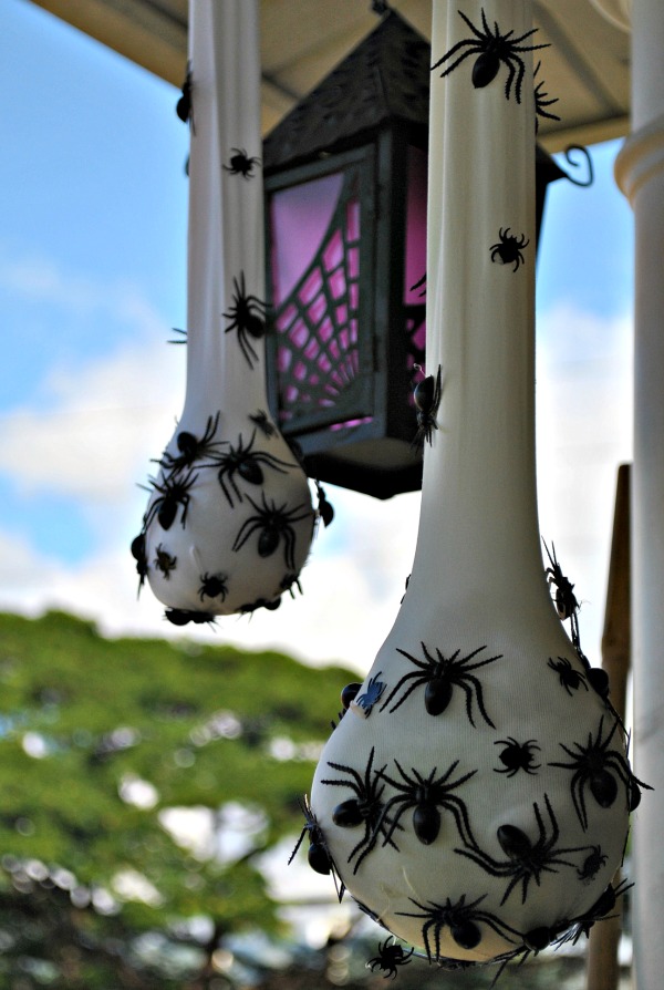 50 easy halloween decorations spooky home decor ideas for halloween - Easy Halloween Decorating Ideas 50 easy halloween decorations spooky home decor ideas for halloween - Easy Halloween Decorating Ideas