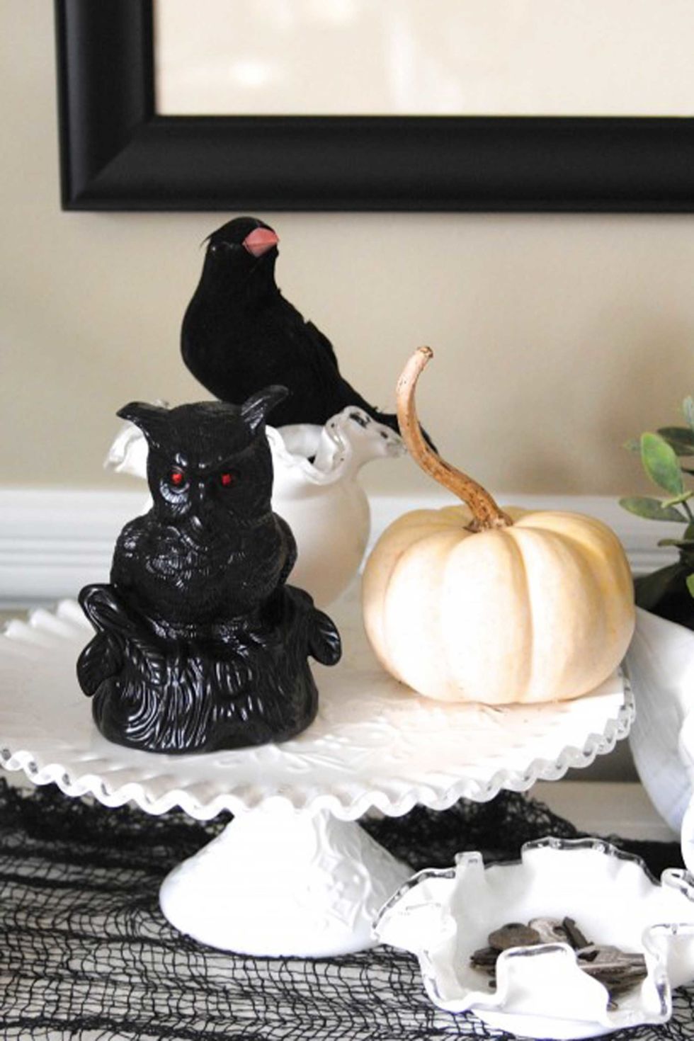 12 easy dollar store halloween decorations dollar store halloween