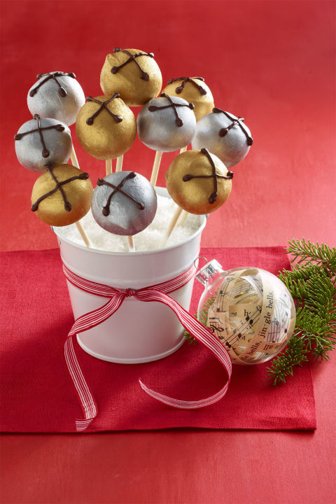 Christmas Cake Pop Snowball Recipe Christmas Cake Pop Snowball Recipe