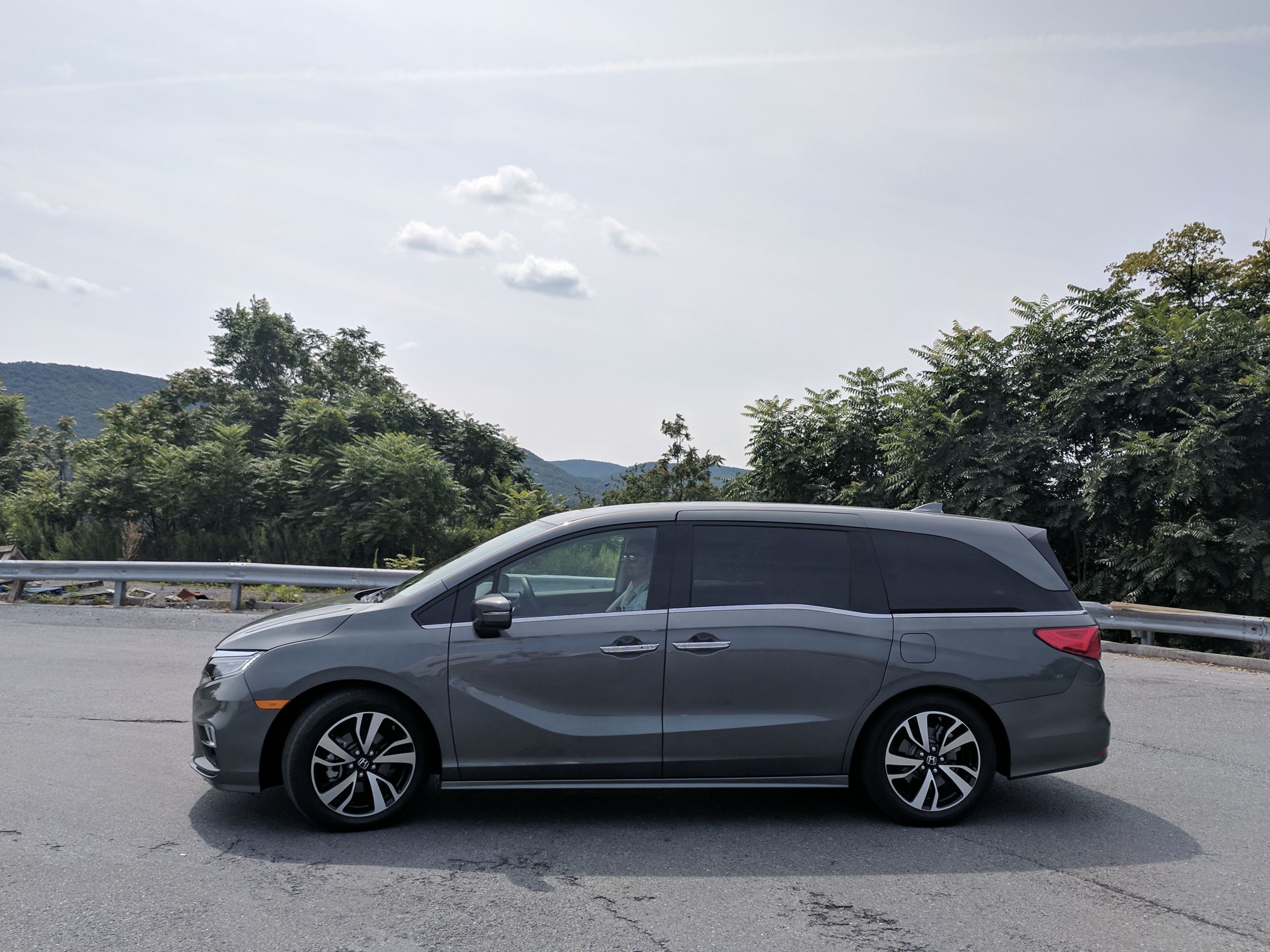 Driving the New 2016 Honda Pilot Elite