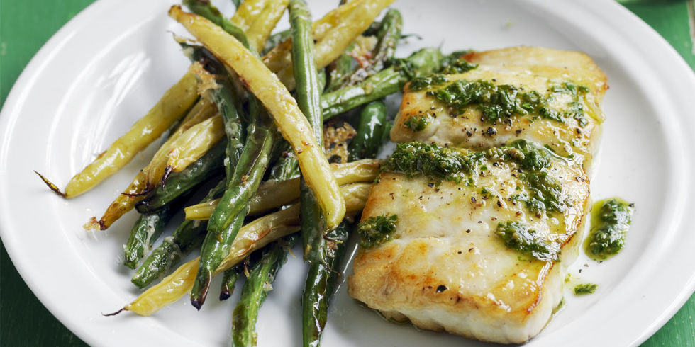10 Best Easy Food Recipes for Fat People 18 COD WITH BEANS, CORN AND PESTO